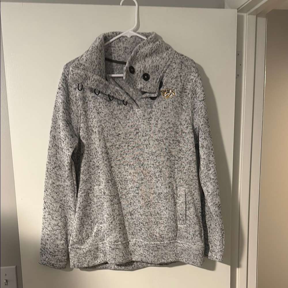 Nashville Predators sweater